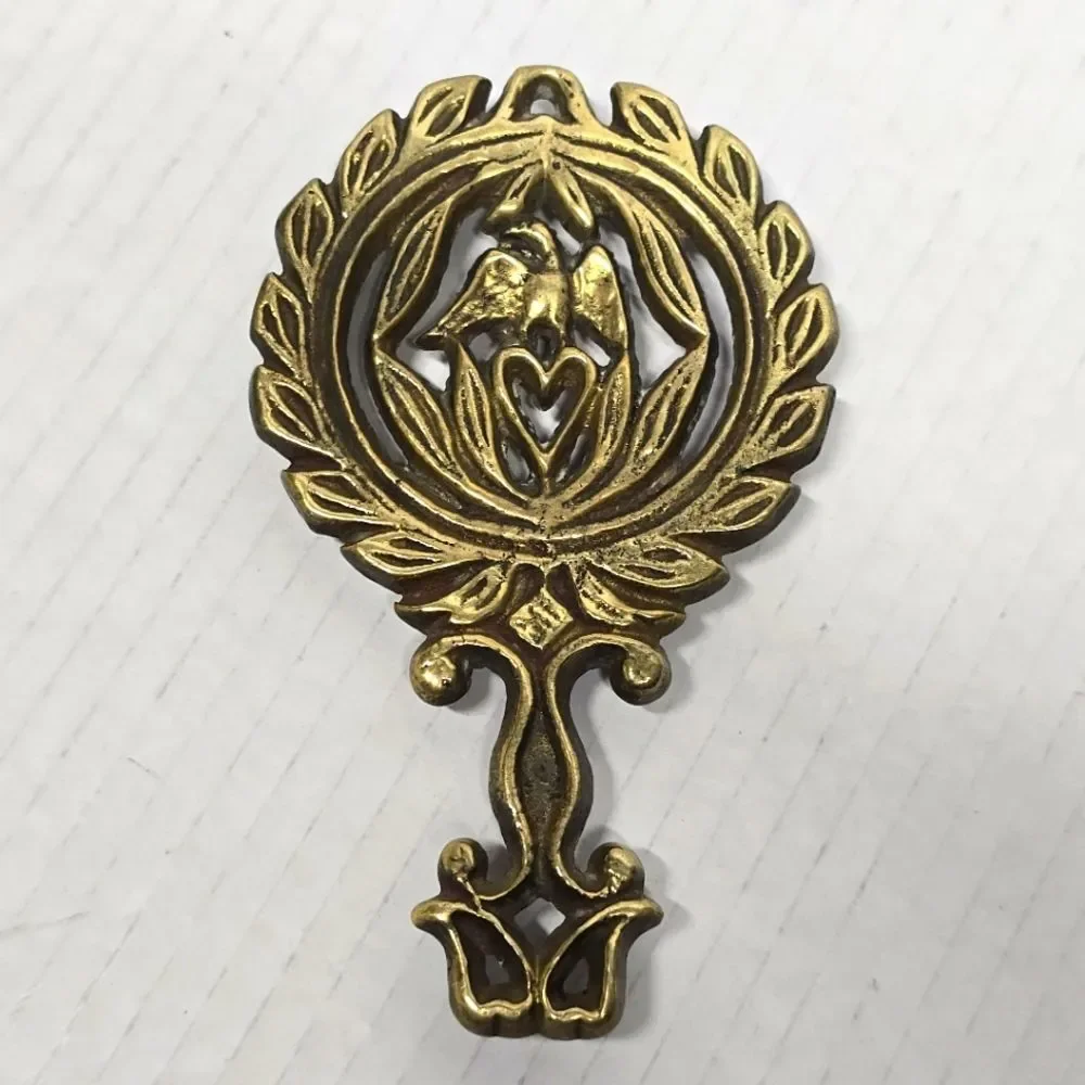 Vintage Brass Eagle Laurel Wreath Patriotic Trivet by Virginia Metalcrafters